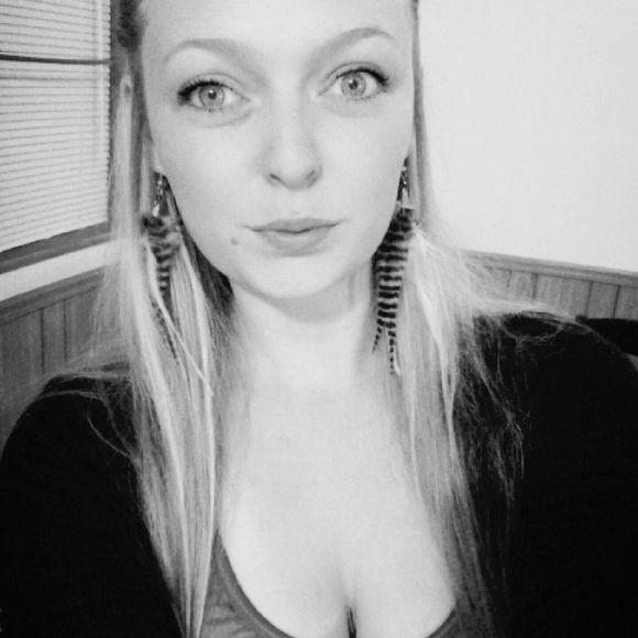 Meet your Posher, Rebecca - Picture 1 of 1